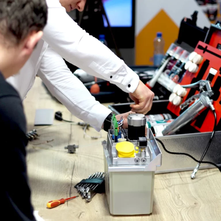 szkolenie uklady centralnego smarowania szkolenie technika smarownicza szkolenie srodki smarne