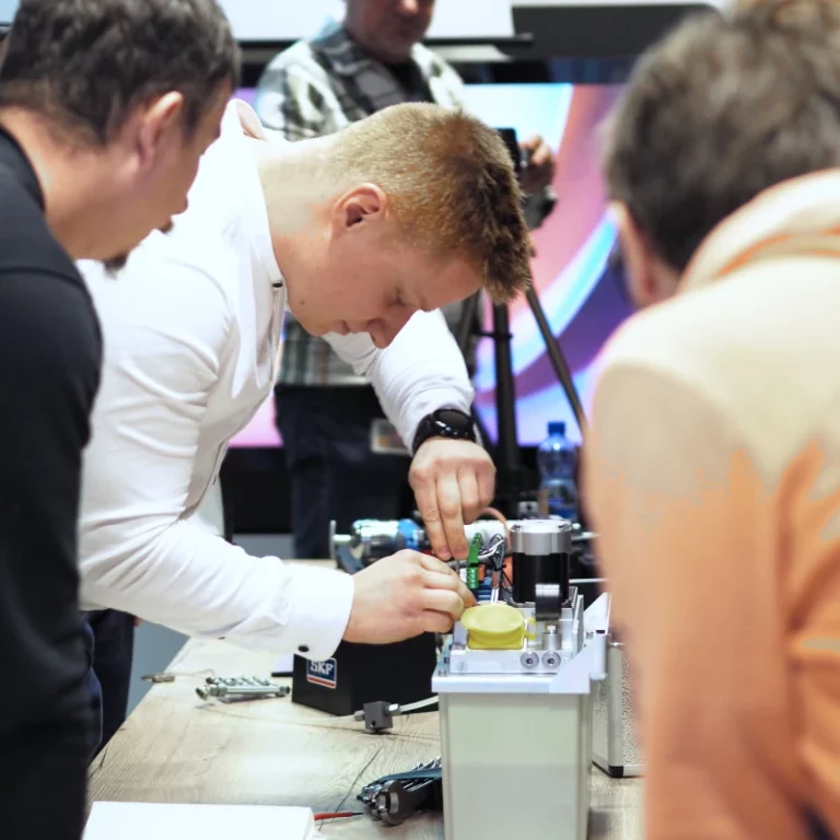 Szkolenia z trybologii oraz układów centralnego smarowania